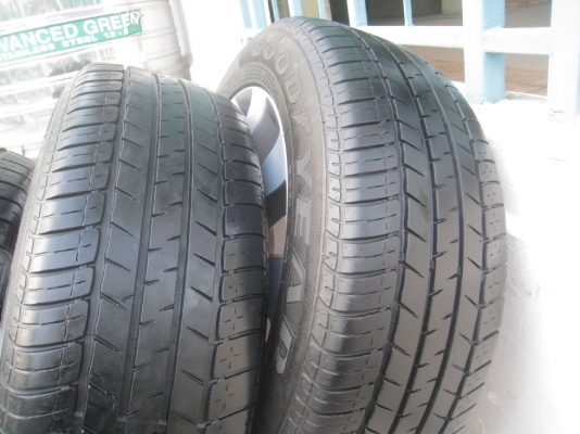 ขายล้อแม็ก honda civic 16"x6.5" 5 รู114 et45 +ยางธันวาปี09 (081-3747940)