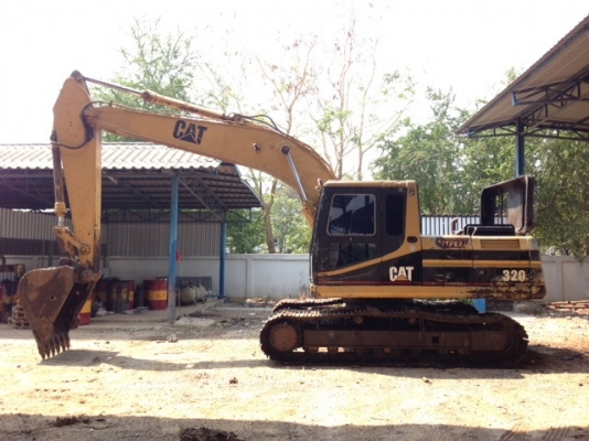 ขายรถแบคโฮ CAT 320V2 รถพร้อมใช้ ไฟฟ้าครบ ช่วงล่างเต็มๆ ราคาต่อรองได้