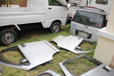 ขายชุดประตู รถตู้เล็กs230g ตัวtop 5บานครบๆ