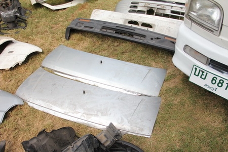 ขายชุดประตู รถตู้เล็กs230g ตัวtop 5บานครบๆ