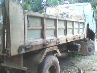 ขาย 6 ล้อดั้ม ISUZU ROCKY 6BG1- 175 แรง ดั้ม 6 ตัน กระบะ 4.0 เมตร ยาง 8.25 ขอบ 16 ปะผุแล้วรอทำสีใช้งานได้ปกติขาย 570000 ทำสีใหม่ทั้งคันขาย 650000