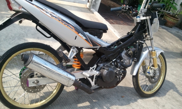 ------ขาย โซนิก(ตัวใหม่) หัว CB สภาพซิ่งๆๆ ขายถูกๆๆ 25500 เข้ามาดูกันก่อน-----