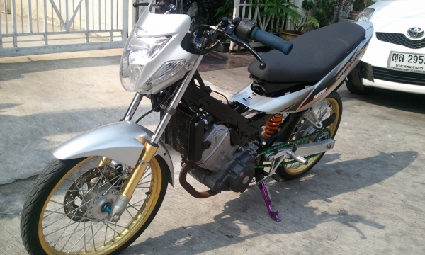 ------ขาย โซนิก(ตัวใหม่) หัว CB สภาพซิ่งๆๆ ขายถูกๆๆ 25500 เข้ามาดูกันก่อน-----