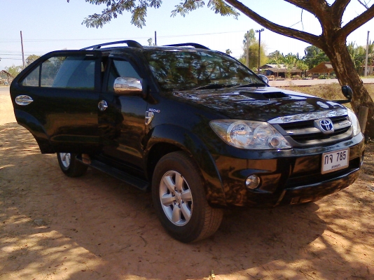 FORTUNER 3.0G เกียร์ธรรมดา โฟ 2007 เดิมบาง วิ่งน้อย ทะเบียนพร้อมโอน