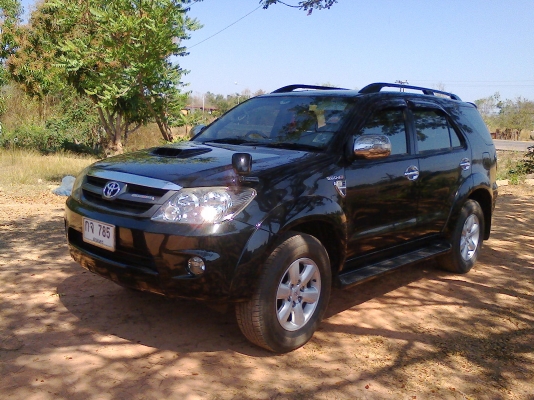 FORTUNER 3.0G เกียร์ธรรมดา โฟ 2007 เดิมบาง วิ่งน้อย ทะเบียนพร้อมโอน