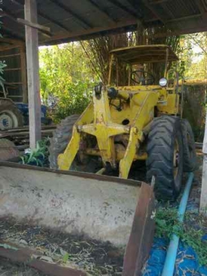 รถตักล้อยาง KOMATSU JS30 เครื่องดี ยางดีพร้อมใช้(เจ้าของต้องการใช้เงิน