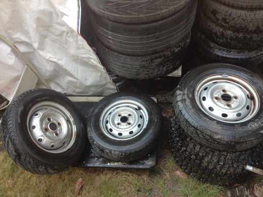 ล้อกระทะพร้อมยาง 4/100  ราคา 500/วง