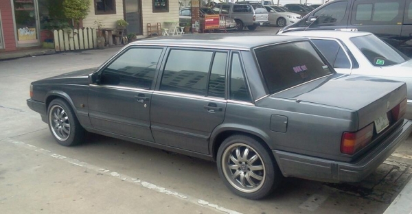 ขายวอลโว่ 740 หน้าแว่น