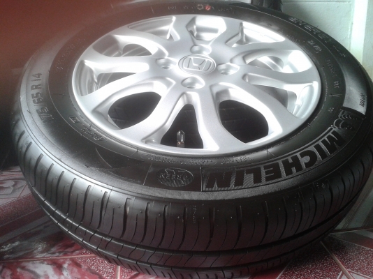 ขายล้อBrio amaze(ปี2013)ยกชุด 8,500฿(วิ่งไม่เกิน 100โล)