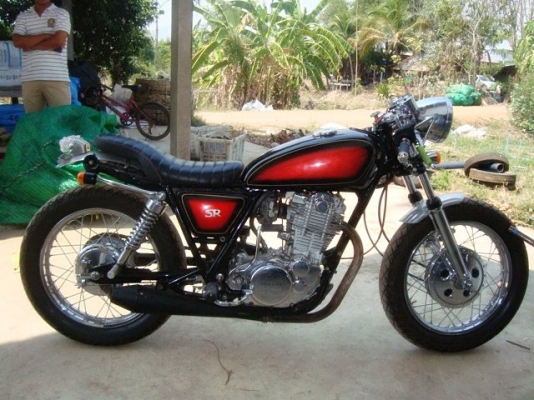 ขายSR400ปี95แต่งคาเฟ่สวยๆอินวอยสรรพสามิตตัวจิงทั้งคู่ครับขาย67000ชุบทั้งคัน