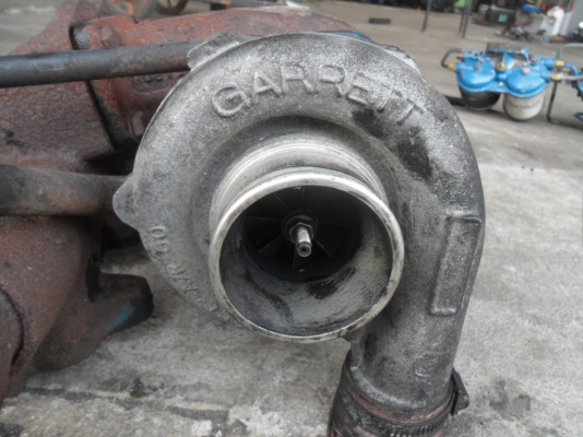 ต้องการซื้อเขาควายไอเสียรถไถฟอร์ด8210 6สูบท่านใดมีไม่ได้ใช้ ขอซื้อต่อครับ