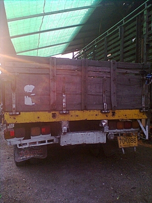 ขายด่วนสิบล้อร๊อกกี้เครื่อง195  6HE   สภาพสวย  เอกสารพร้อมโอน