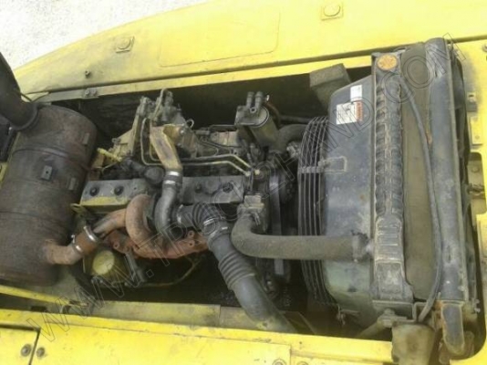 รถแบคโฮ ยี่ห้อ KOMATSU PC200-6 รถแบคโฮ ยี่ห้อ KOMATSU PC200-6