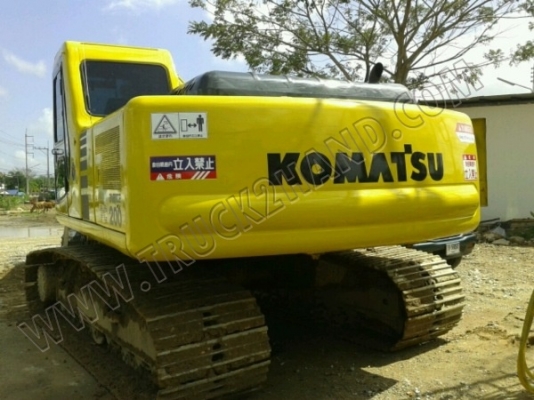 รถแบคโฮ ยี่ห้อ KOMATSU PC200-6 รถแบคโฮ ยี่ห้อ KOMATSU PC200-6