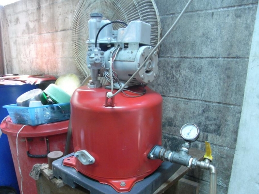 ขายปั้มน้ำ ITC(Hitachi) 250 W สภาพสวย พร้อมใช้งานรับประกันคุณภาพ ดูประวัติขายผมได้ครับ