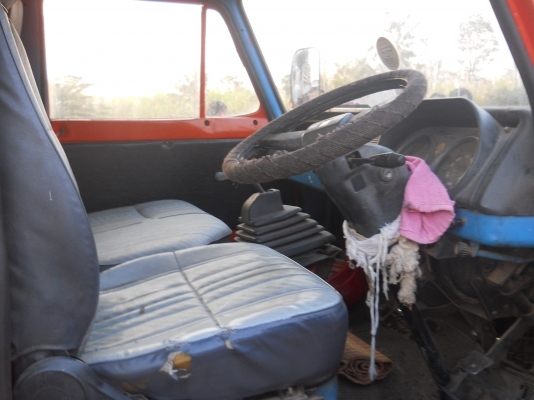 ขาย 6 ล้อ misubishi canter 85 แรง