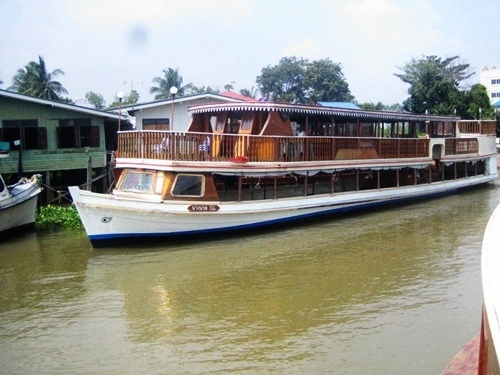 ขายเรือ/เช่า  ท่องเที่ยวขนาดใหญ่2ชั้น 2รำทำใหม่ มีห้องน้ำ เครื่องไม่มีปัญหา