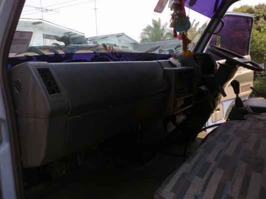 สนใจต่อลองราคากันได้ เครื่อง125แรง โทร0856012417 ขายหกล้อ อีซูซุ NPR  เครื่่อง 4BG1