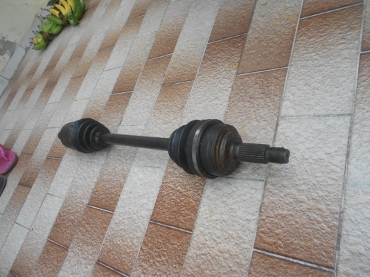 ขายเพลาขับ ด้านขวา ซิวิค96 (ตาโต) ขายเพลาขับ ด้านขวา ซิวิค96 (ตาโต)