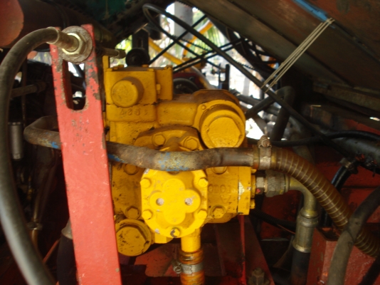 ต้องการขายปั้ม daikin เบอร์ 21 พร้อมมอเตอร์ kayaba เบอร์ 40 2 ตัว