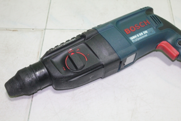 สว่านโรตารี่ 3 ระบบ ยี่ห้อBOSCHรุ่น2-26DE สภาพดีมากๆพร้อมใช้ สว่านโรตารี่ 3 ระบบ ยี่ห้อBOSCHรุ่น2-26DE สภาพดีมากๆพร้อมใช้