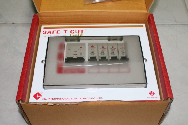 ตู้consumer unit ยี่ห้อ เซฟทีคัท 4 way 1เมน พร้อม4ลูกย่อยครับ ตู้consumer unit ยี่ห้อ เซฟทีคัท 4 way 1เมน พร้อม4ลูกย่อยครับ