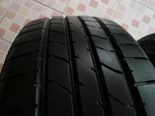 ขายยาง BRIDGESTONE ER30----215-50-17----ดอกแน่นๆ (1คู่)