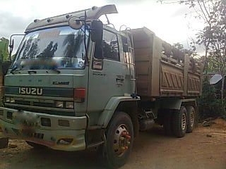 รถอิซูซุ 10 ล้อดั๊ม FXZ 240 แรงม้า  ( นางฟ้าแท้ )  สนใจติดต่อ 081 - 6079515