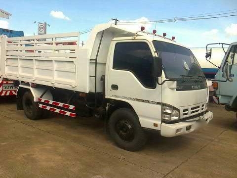 รถอิซูซุ 6 ล้อดั๊ม 175 แรงม้า ปี 49  สนใจติดต่อ 081 - 6079515