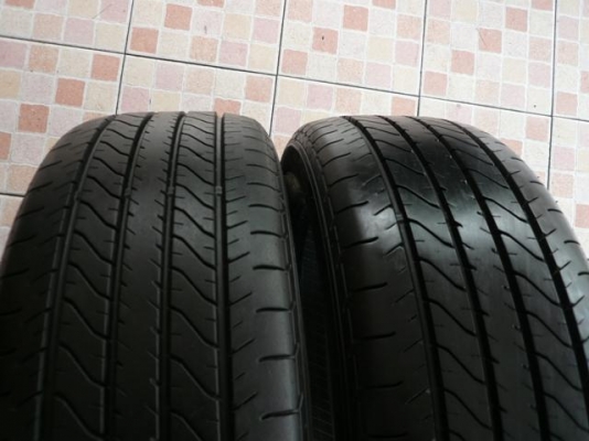 ขายยาง DUNLOP----215-55-17----ปี12 (1คู่)