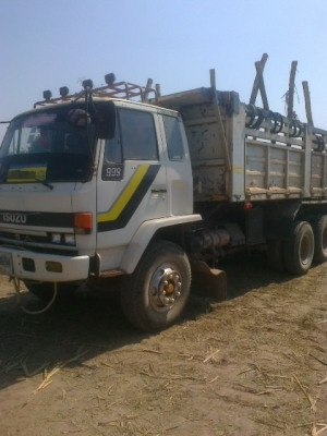 ขายISUZU พ่วงแม่ลูกดั๊มกระบะเหล็ก สภาพสวยพร้อมใช้ ราคาต่อรองได้ ติดต่อได้ที่คุณ อ๊อฟ พิจิตร 086-737-9991