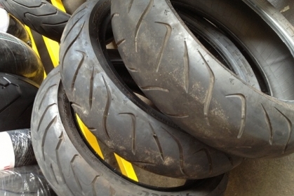 ยาง DUNLOP ปี 2012