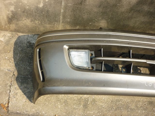 กันชนรถตู้หัวจรวด พร้อมสปอตไลท์ ( ญี่ปุ่น )