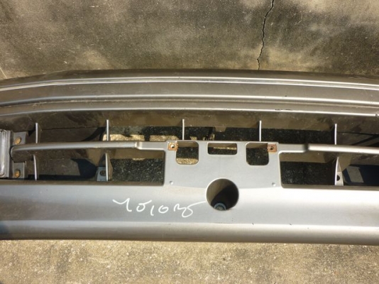 กันชนรถตู้หัวจรวด พร้อมสปอตไลท์ ( ญี่ปุ่น )