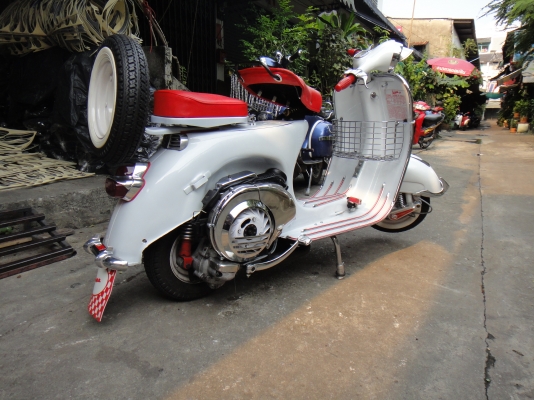 ขายเวสป้า 64