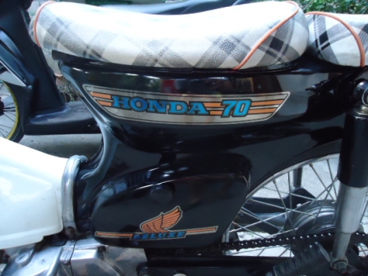 ขายรถ HONDA C70 พร้อมทะเบียนแท้ สภาพดี เครื่องคัสตอม สวยๆ ,มีระบบสตาร์ทมือด้วยนะครับราคา 16,000.- เชียงใหม่