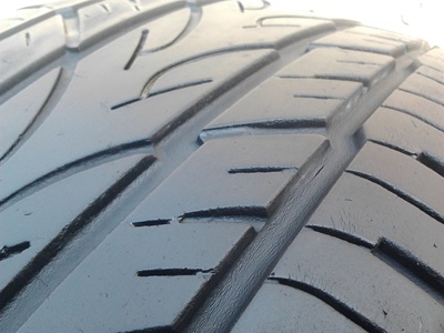 ขายยาง205/55/16 ปี 11 YOKOHAMA Adrive JAPAN 1 คู่  ราคา :  1,500.00  บาท