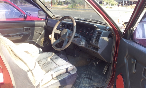 ขาย Nissan big M King -Cab ปี 38 หน้าเดิม บางทั้งคัน ขาย Nissan big M King -Cab ปี 38 หน้าเดิม บางทั้งคัน