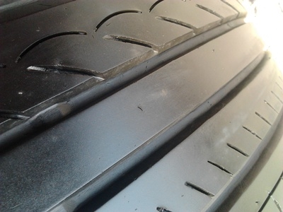 ขายยาง205/55/16 ปี 2311 YOKOHAMA ADVAN db JAPAN 1 ชุด  ราคา :  3,000.00  บาท