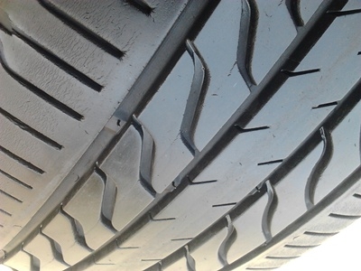 ขายยาง205/55/16 ปี 10/2เส้น+11/2เส้น MICHERLIN PRIMACY Lc 1 ชุด  ราคา :  2,500.00  บาท