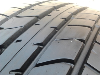 ขายยาง205/55/16 ปี 3412 BRIDGESTONE TURANZA ER30 1ชุด  ราคา :  4,500.00  บาท