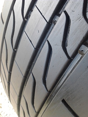 ขายยาง215/60/16 ปี 2012 MICHERLIN PRIMACY Lc (ลายตัวใหม่) 1 ชุด  ราคา :  4,500.00