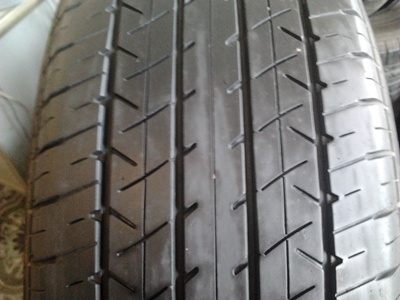 ขายยาง215/60/16 ปี 3111 BRIDERTONE TURANZA ER33 1 ชุด   ราคา :  2,600.00  บาท