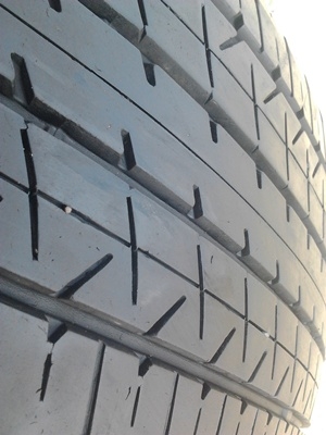 ขายยาง215/60/16 ปี 3111 BRIDERTONE TURANZA ER33 1 ชุด   ราคา :  2,600.00  บาท