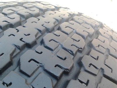 ขายยาง215/65/16 ปี 2110 BRIDGESTONE DUELER H/T 689 1 ชุด  ราคา :  2,500.00  บาท