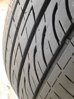 ขายยาง205/65/15 ปี12/2เส้น*11/2เส้น BRIDGESTONE GR90 1 ชุด  ราคา :  3,800.00  บาท