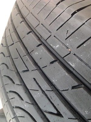 ขายยาง205/65/15 ปี12/2เส้น*11/2เส้น BRIDGESTONE GR90 1 ชุด  ราคา :  3,800.00  บาท