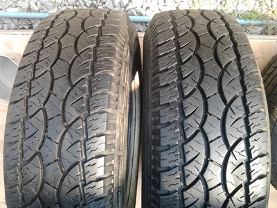 ขายยาง235/75/15 ปี 2610 THUNDERER RANGER A/T 1 คู่  ราคา :  4,000.00  บาท