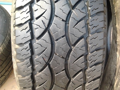 ขายยาง235/75/15 ปี 2610 THUNDERER RANGER A/T 1 คู่  ราคา :  4,000.00  บาท