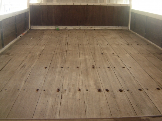 HINO DUTRO 4ล้อ เครื่อง100แรงม้า ปี47 รถห้าง ไมล์น้อย